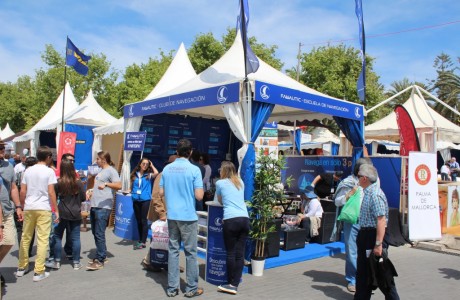 Buen ambiente en el Salón Náutico de Palma - club de navegación club nautico alquiler de embarcaciones