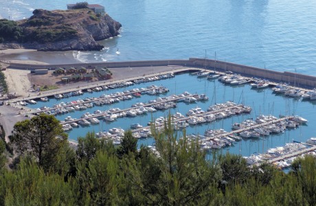 FANAUTIC CLUB LLEGA A OROPESA DEL MAR (CASTELLÓN) - club de navegación club nautico alquiler de embarcaciones