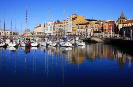 Fanautic Club ¡Ahora en Asturias! - club de navegación club nautico alquiler de embarcaciones